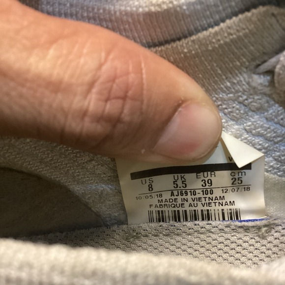 Nike Air Vapormax Flyknit 3 Sneakers Womens Size 8 Gray Lace Up Running Shoes - Picture 8 of 8